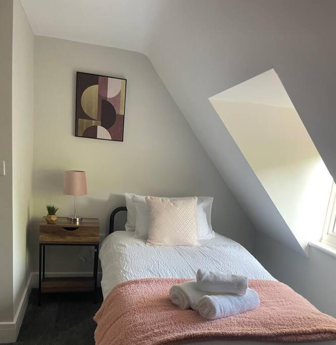 Poplar House-2Bedroom House In Town Centre With Free Parking By Shortstays4U คิงส์ลินน์ ภายนอก รูปภาพ