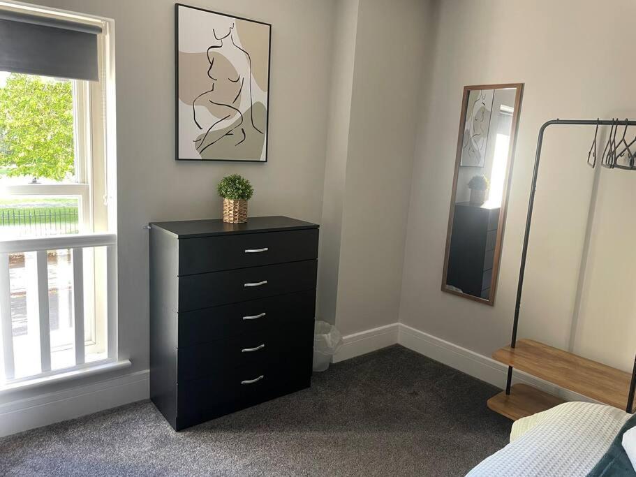 Poplar House-2Bedroom House In Town Centre With Free Parking By Shortstays4U คิงส์ลินน์ ภายนอก รูปภาพ
